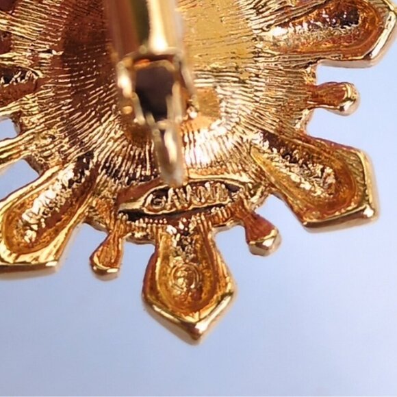 Avon Vintage 80's Blue Starburst Simulated Aquamarine Clip On Earrings Gold Tone - Picture 7 of 8